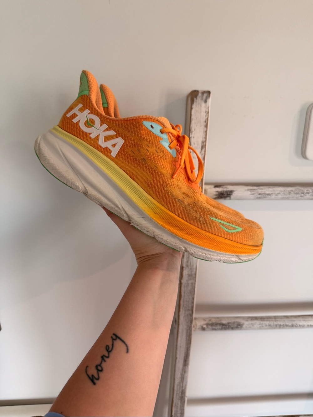 Hoka Clifton 9 Men's 10.5 Orange Running Athletic Sportcore sneakers Shoes EUC